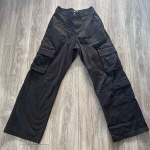 Hollister Ultra High Rise Baggy Cargo Pant Black Size 6S 28S